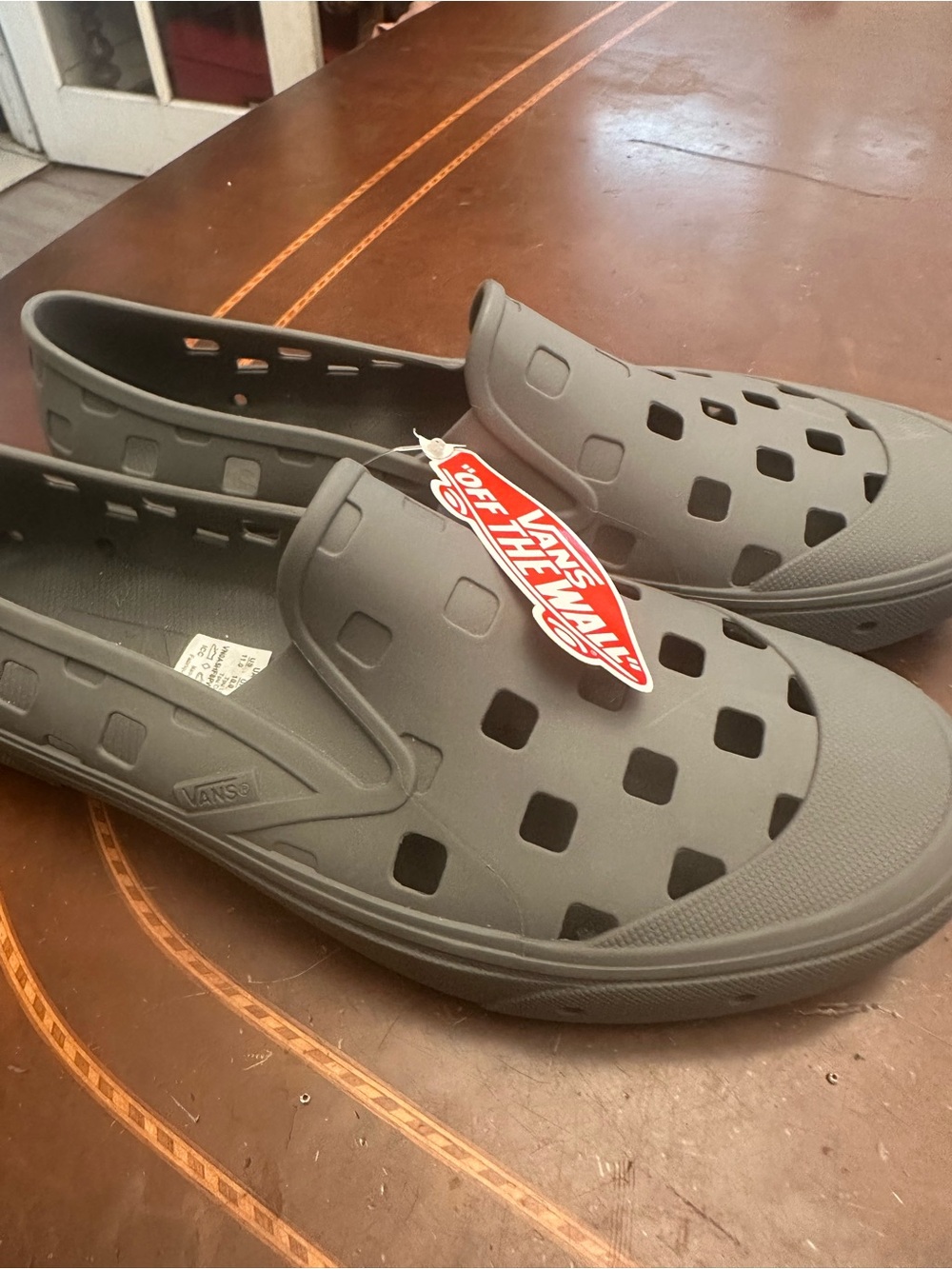 BNWT Vans Slip-On Trek Pewter Shoes - Picture 3 of 7